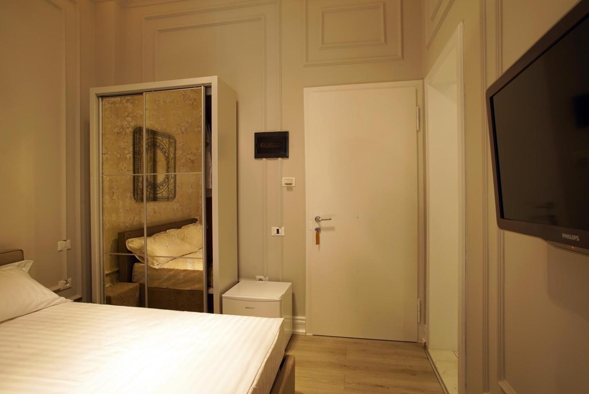 Padam Boutique Hotel Tirana Room photo