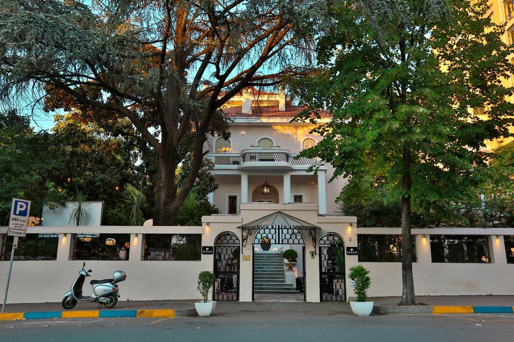 Padam Boutique Hotel Tirana Exterior photo